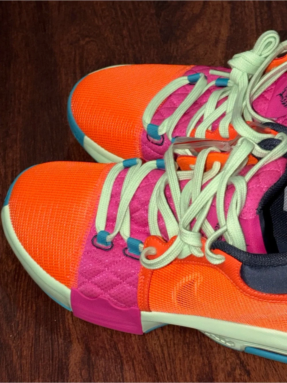 Nike size 9.5 colorful shoes